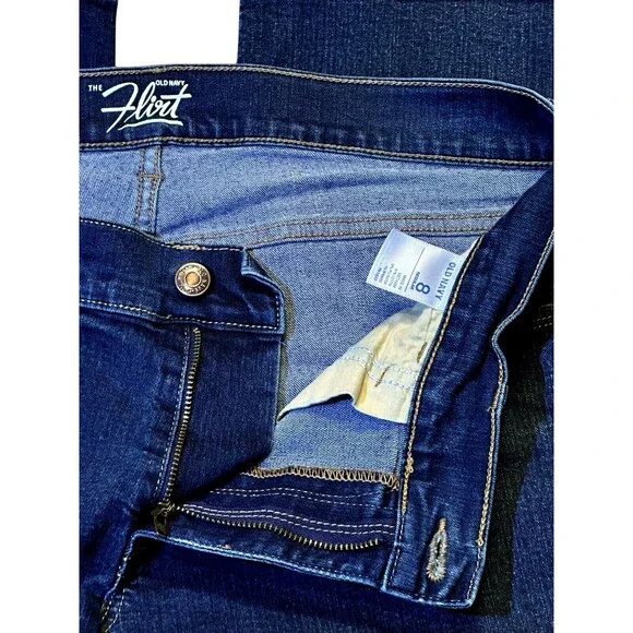 Old Navy flirt size 8 Blue mid rise Capri crop Denim stretchy - Picture 11 of 12